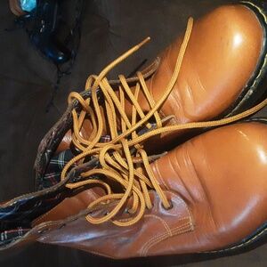 Dr. MARTENS MENS BOOTS